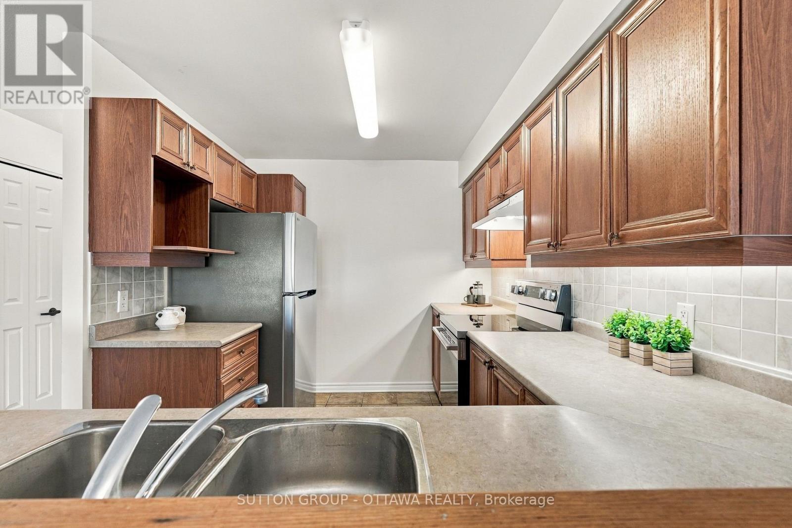 802 - 120 Grant Carman Drive, Ottawa, Ontario  K2E 1C8 - Photo 16 - X13805496