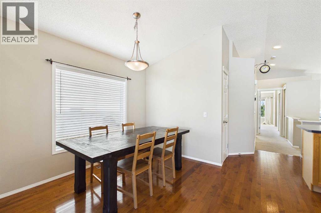 75 Everglen Road SW, Calgary, Alberta T2Y 5E9 - Photo 7 - A2346128