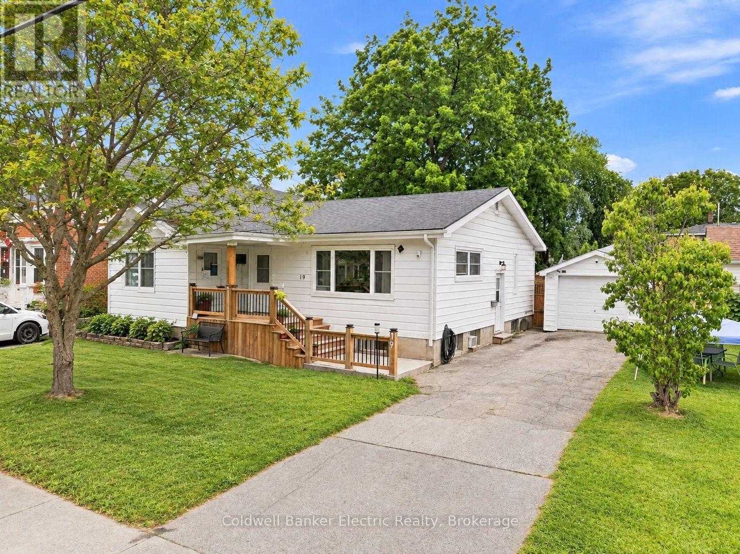 19 Graham Street E, Greater Napanee, Ontario  K7R 1L6 - Photo 2 - X13805550