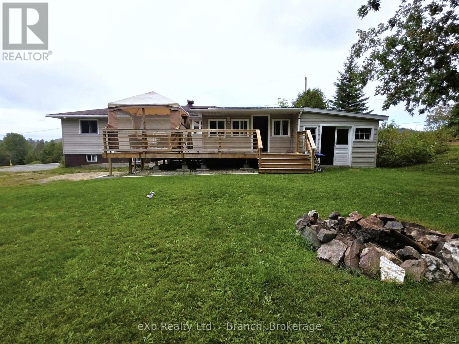 167 CALBECK AVENUE photo 5