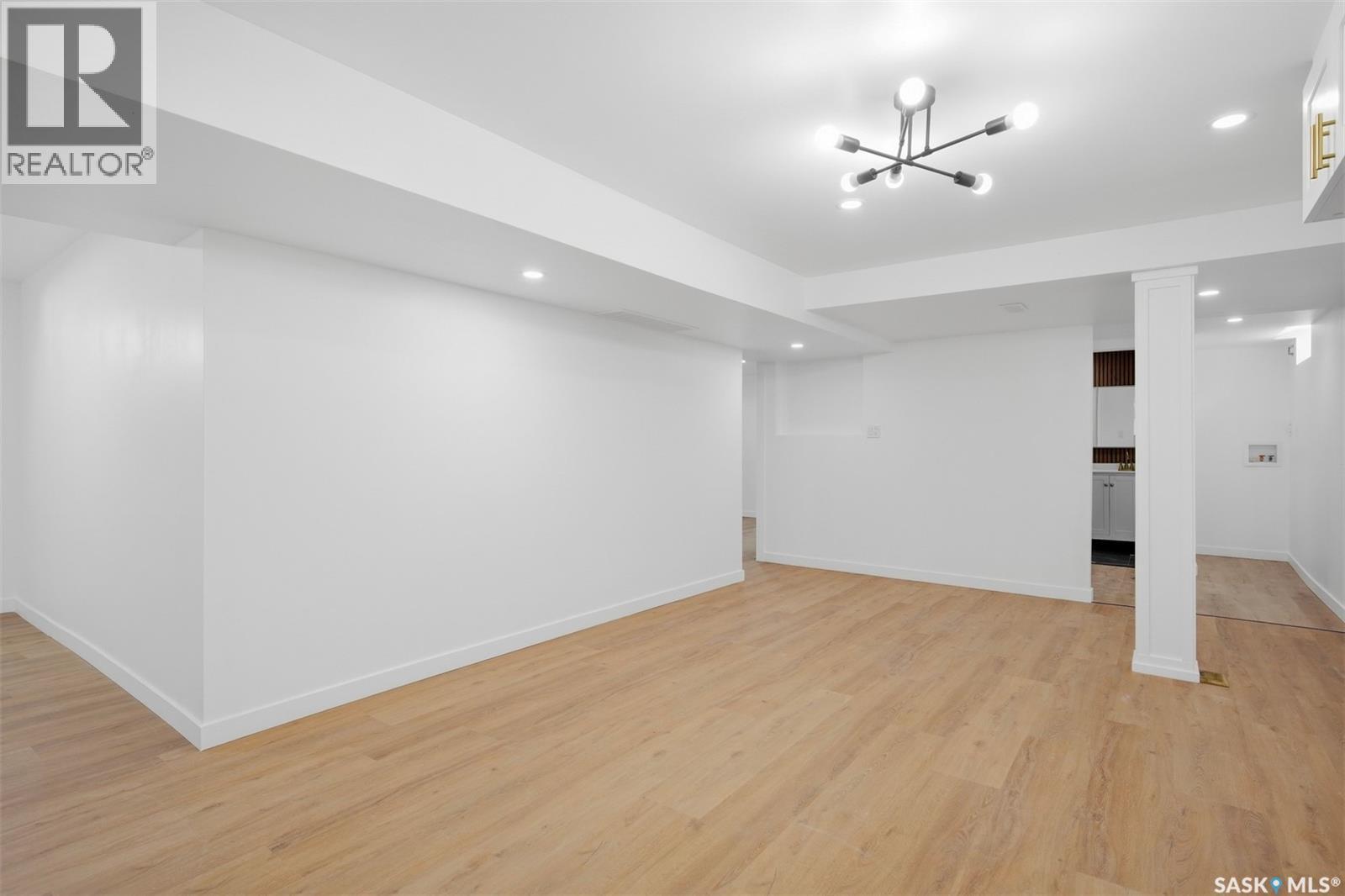 3805 Diefenbaker Drive, Saskatoon, Saskatchewan  S7L 5C6 - Photo 25 - SK048941