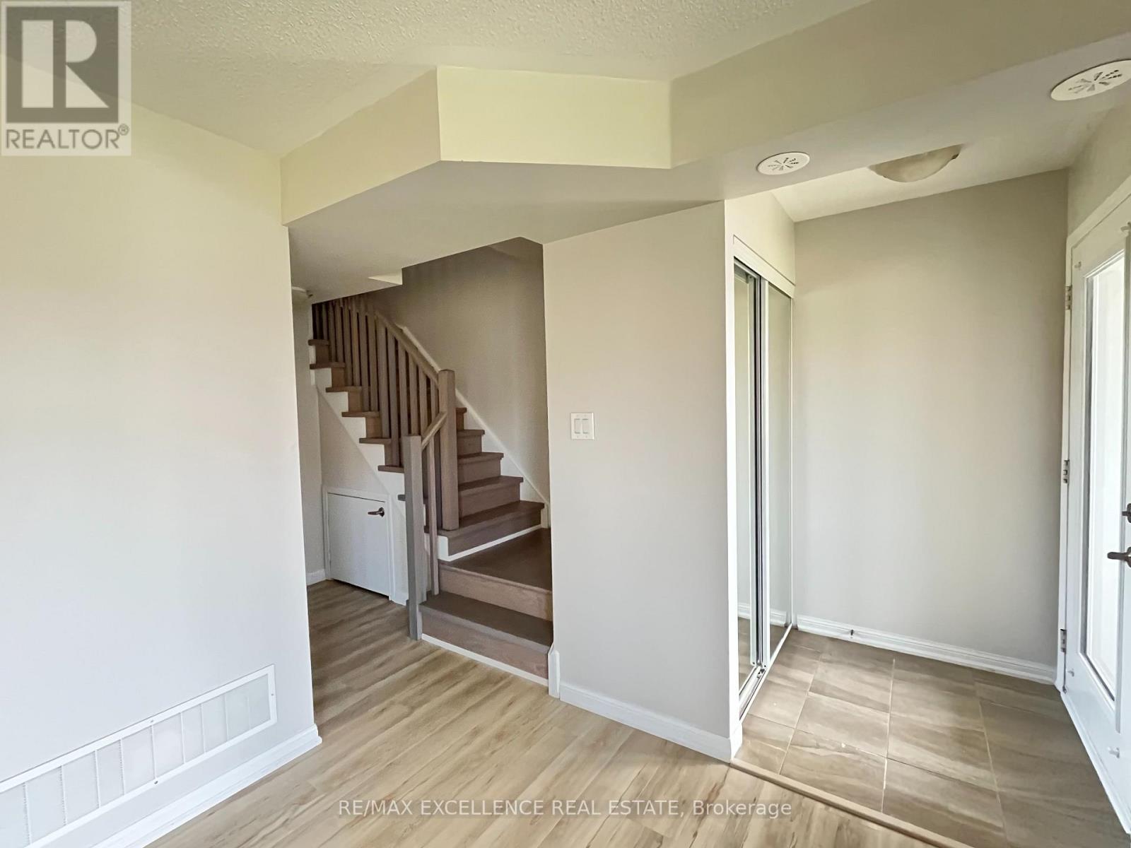 180 - 250 Sunny Meadow Boulevard, Brampton, Ontario  L6R 3Y6 - Photo 11 - W13805532
