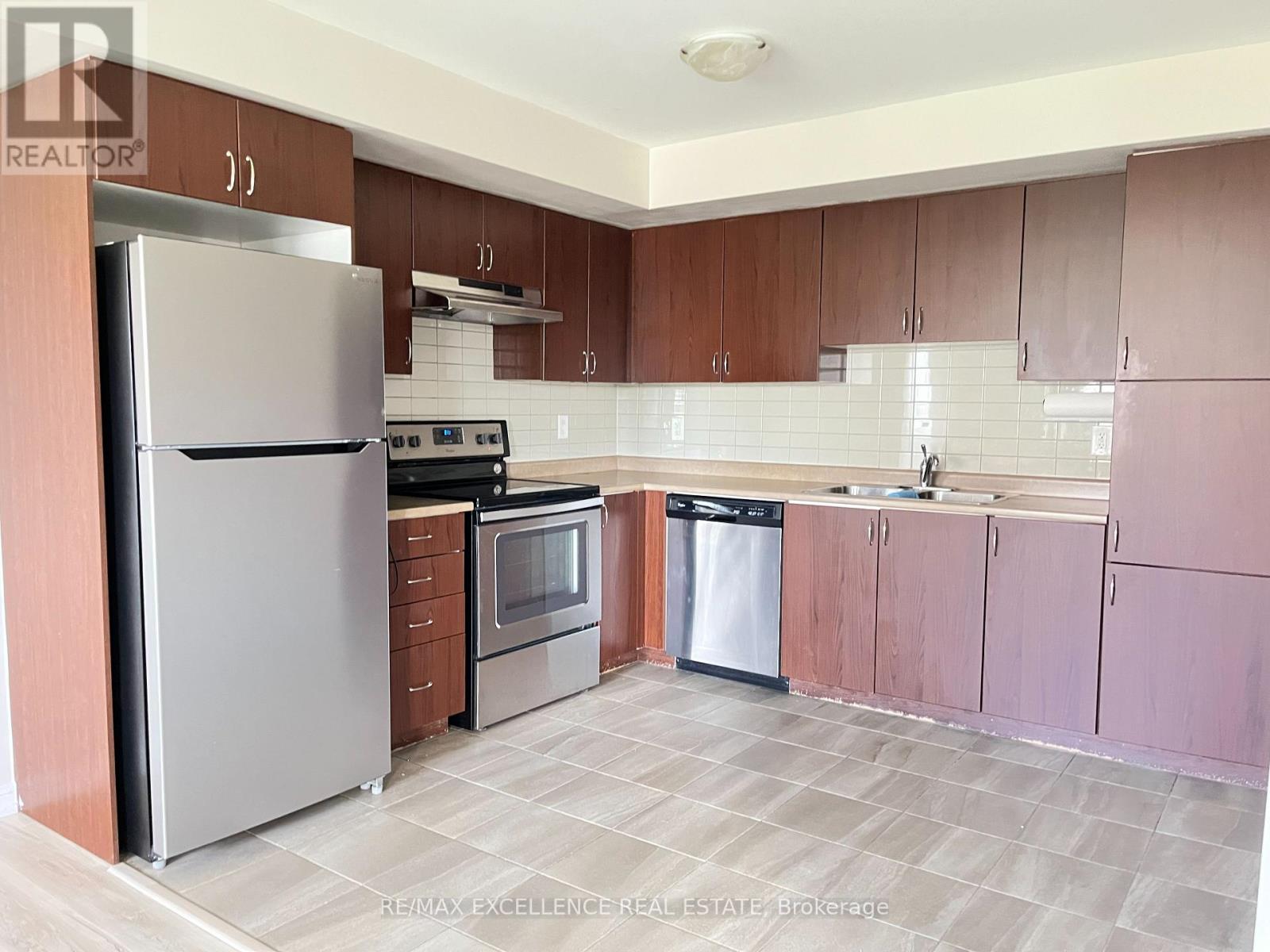 180 - 250 Sunny Meadow Boulevard, Brampton, Ontario  L6R 3Y6 - Photo 9 - W13805532