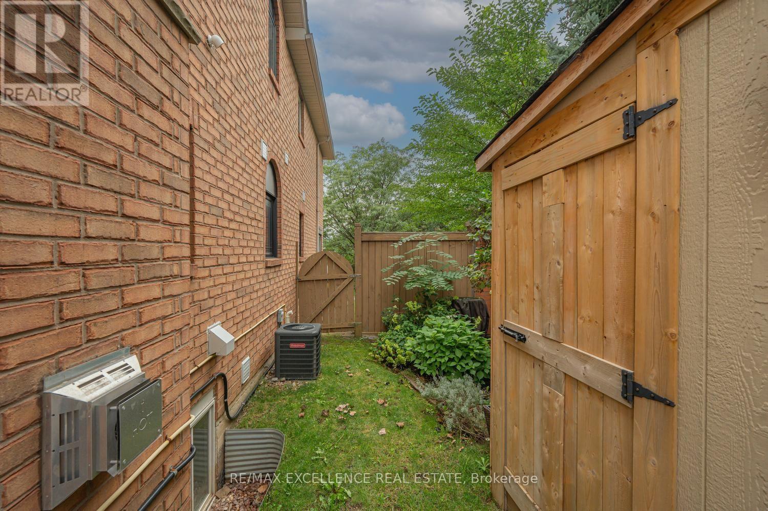 20 Manett Crescent, Brampton, Ontario  L6X 4X4 - Photo 48 - W13770506