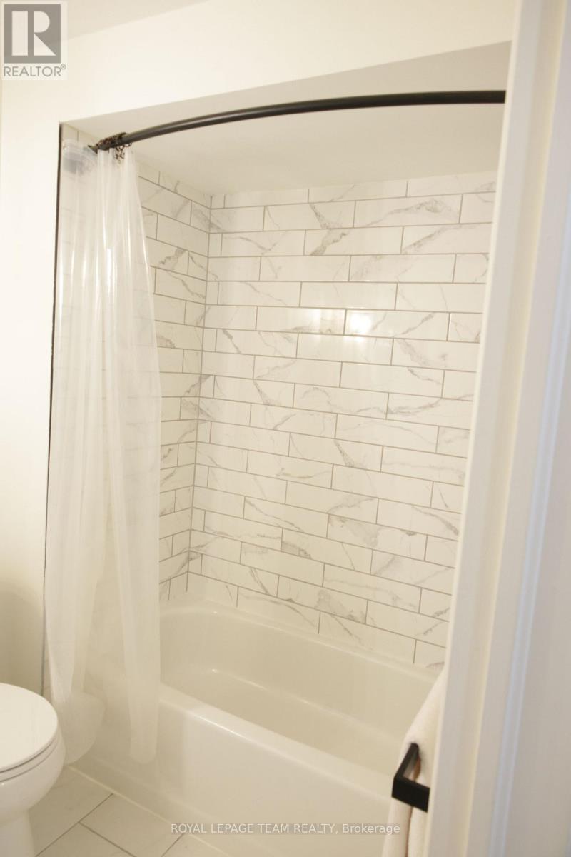 97 Springcreek Crescent, Ottawa, Ontario  K2M 2K8 - Photo 15 - X13805562