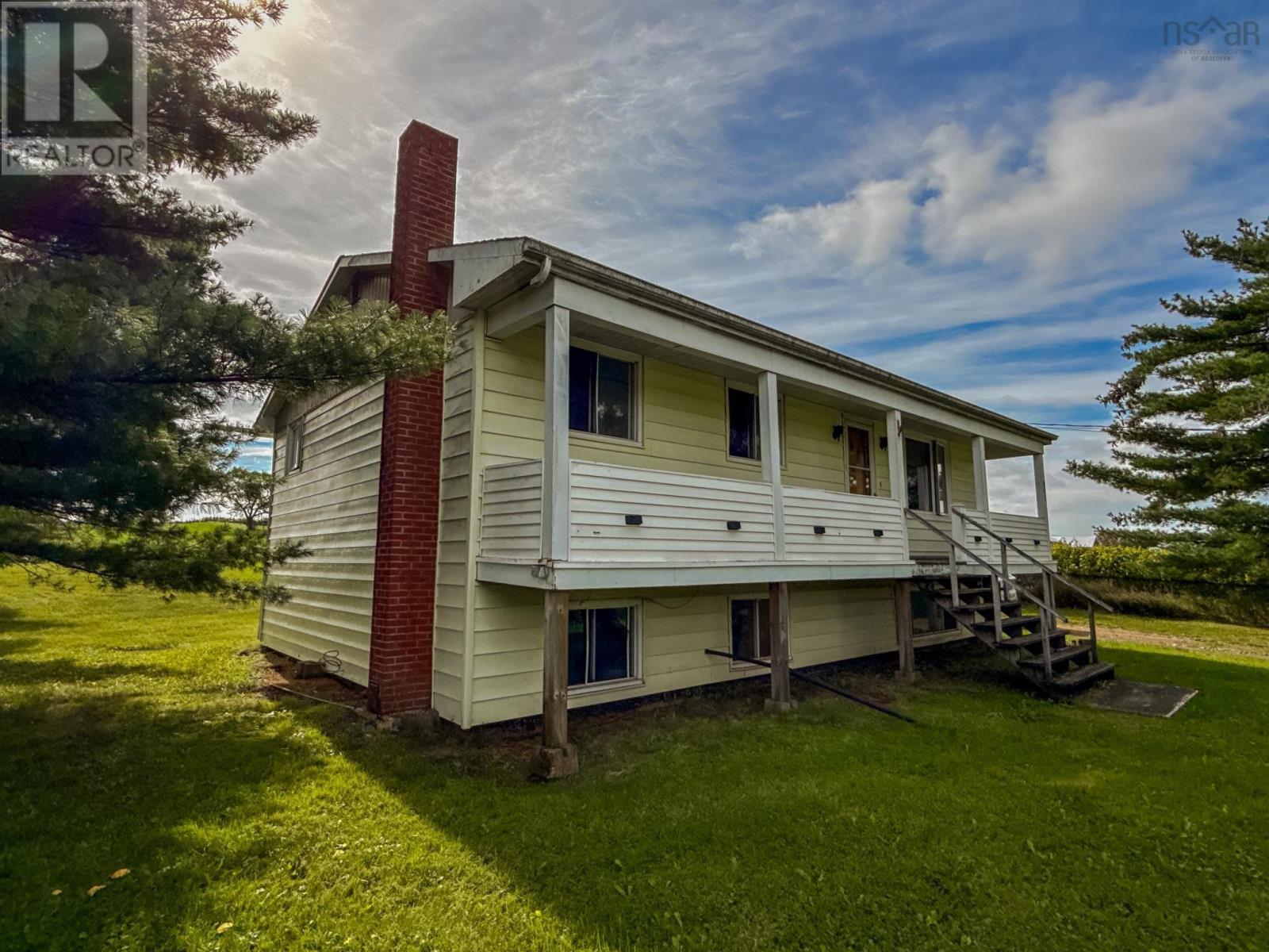 660 Highway 2, Stewiacke, Nova Scotia  B0N 2J0 - Photo 5 - 202623846