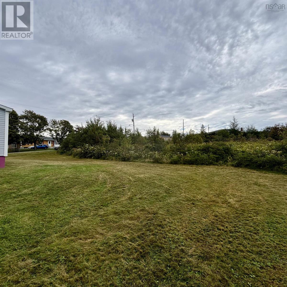 743 Maple Street, New Waterford, Nova Scotia  B1H 3R6 - Photo 4 - 202623849