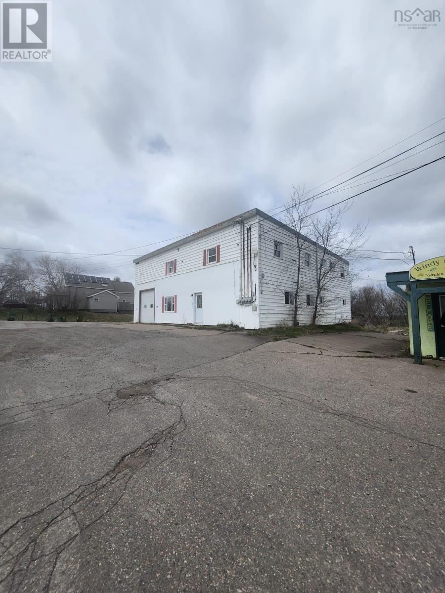 331 Hwy#6 Highway, East Amherst, Nova Scotia  B4H 3Y2 - Photo 5 - 202623848