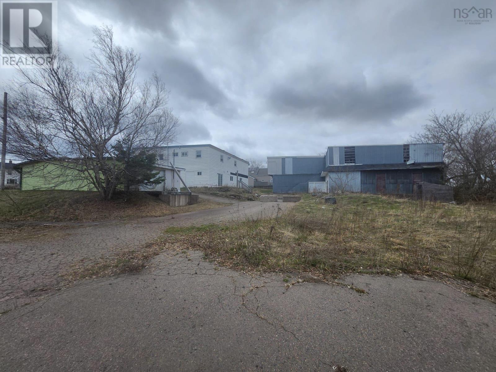 331 Hwy#6 Highway, East Amherst, Nova Scotia  B4H 3Y2 - Photo 6 - 202623848