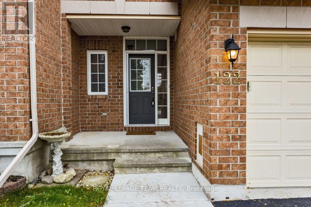 122 Saddlesmith Circle, Ottawa, Ontario  K2M 2Y6 - Photo 2 - X13805604