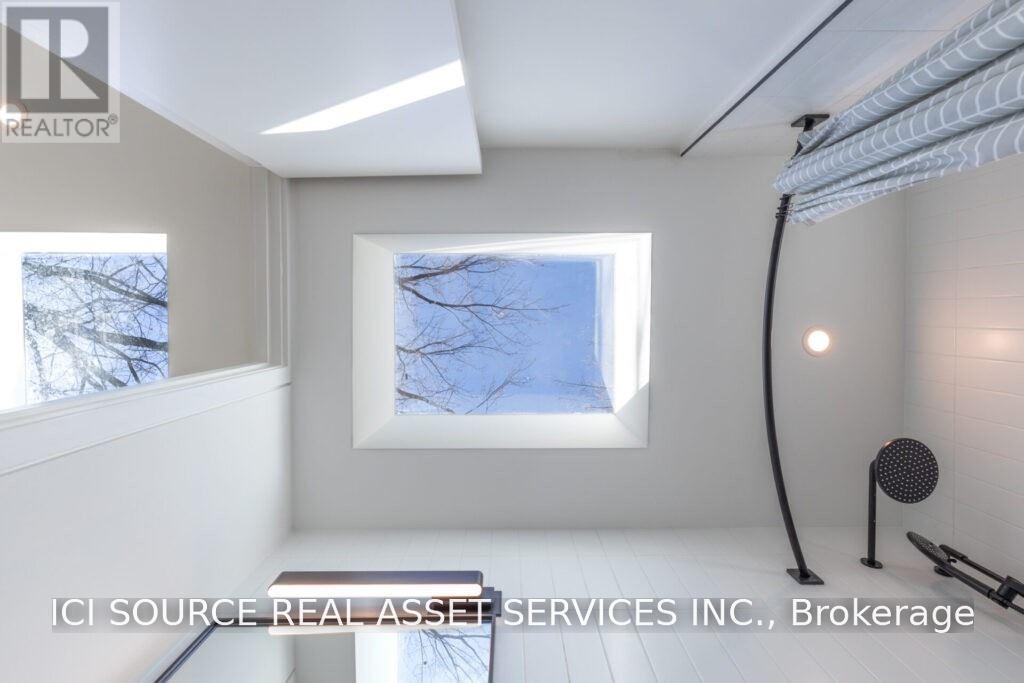 R - 60 Jones Avenue, Toronto, Ontario  M4M 2Z8 - Photo 12 - E13805578