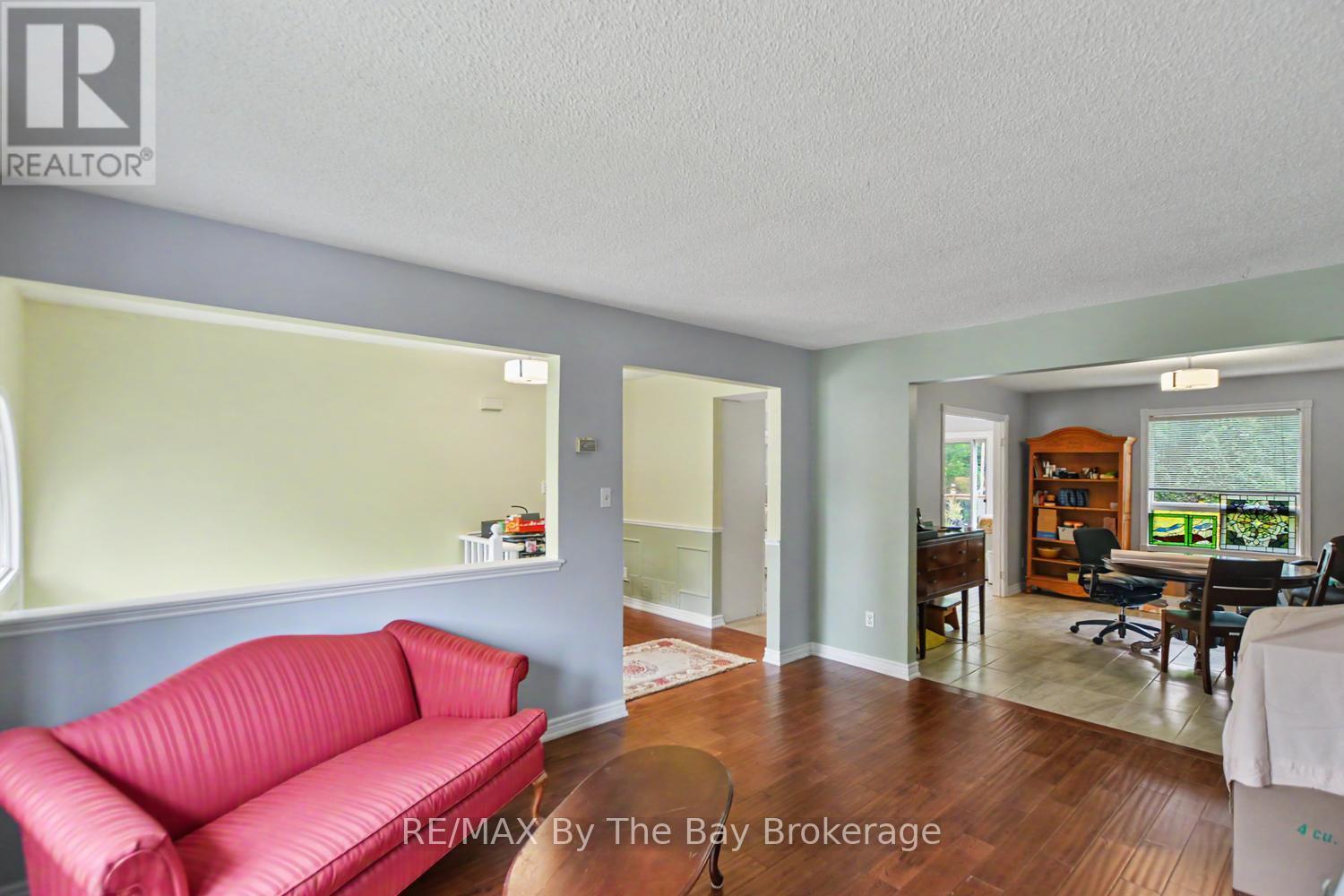 34 Caribou Trail, Wasaga Beach, Ontario  L9Z 1H6 - Photo 8 - S13805584