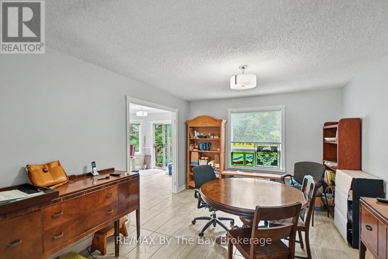 34 Caribou Trail, Wasaga Beach, Ontario  L9Z 1H6 - Photo 9 - S13805584