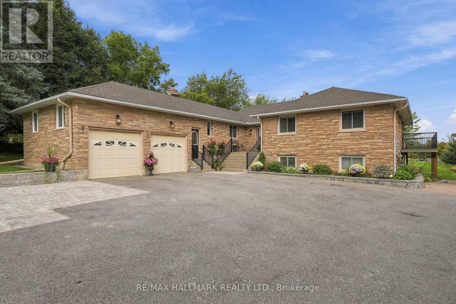 166 Hillcrest Drive, East Gwillimbury, Ontario L9N 0E5 - Photo 3 - N13805592