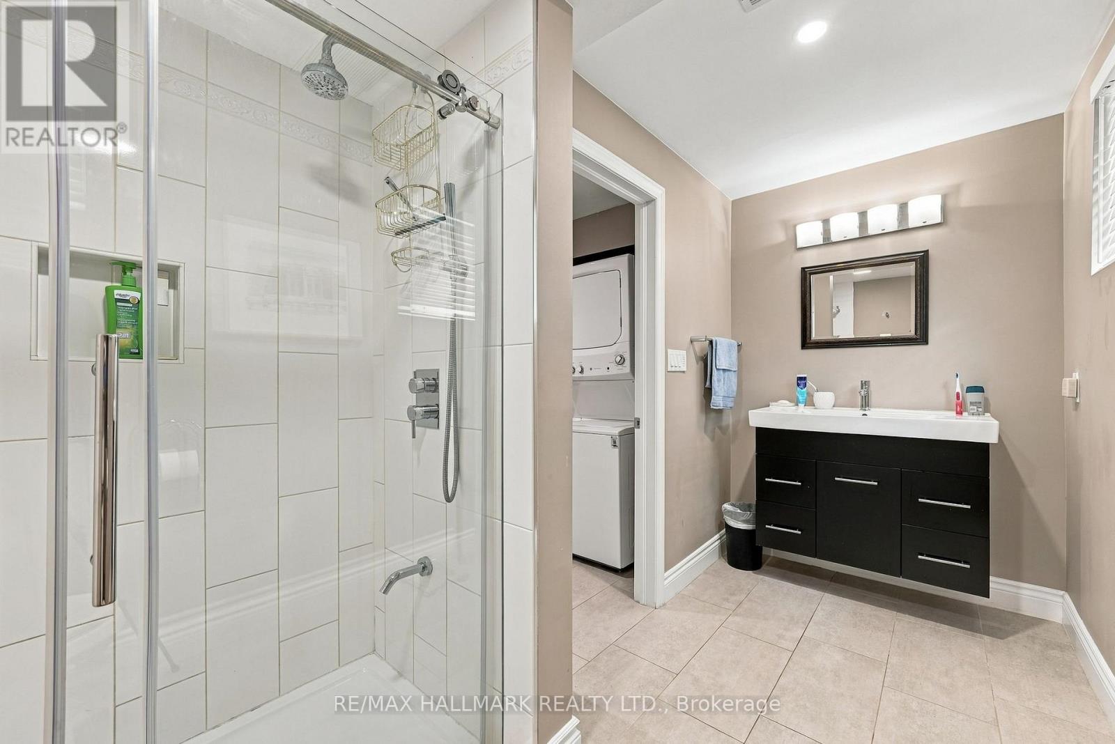 166 Hillcrest Drive, East Gwillimbury, Ontario L9N 0E5 - Photo 35 - N13805592