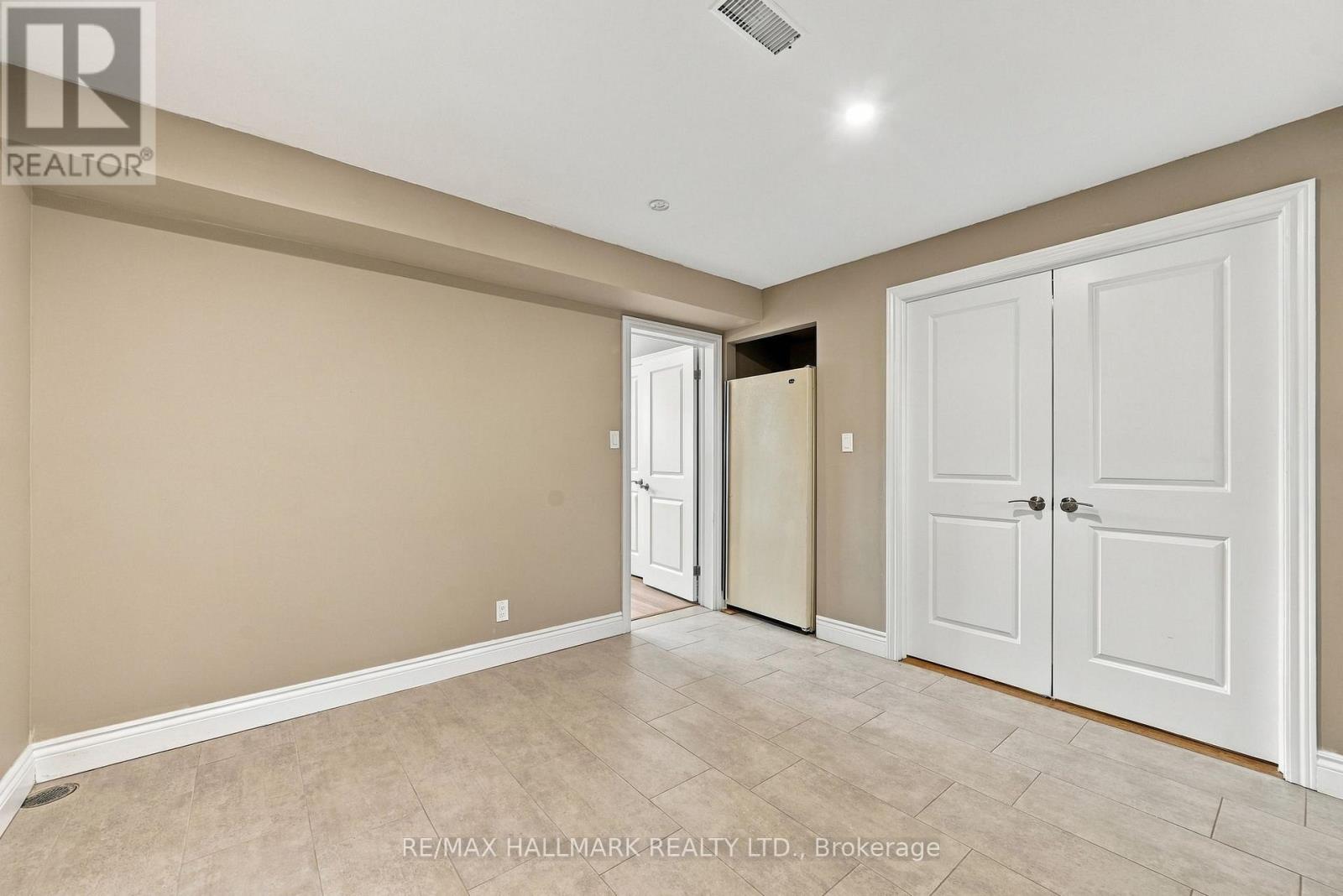 166 Hillcrest Drive, East Gwillimbury, Ontario L9N 0E5 - Photo 36 - N13805592
