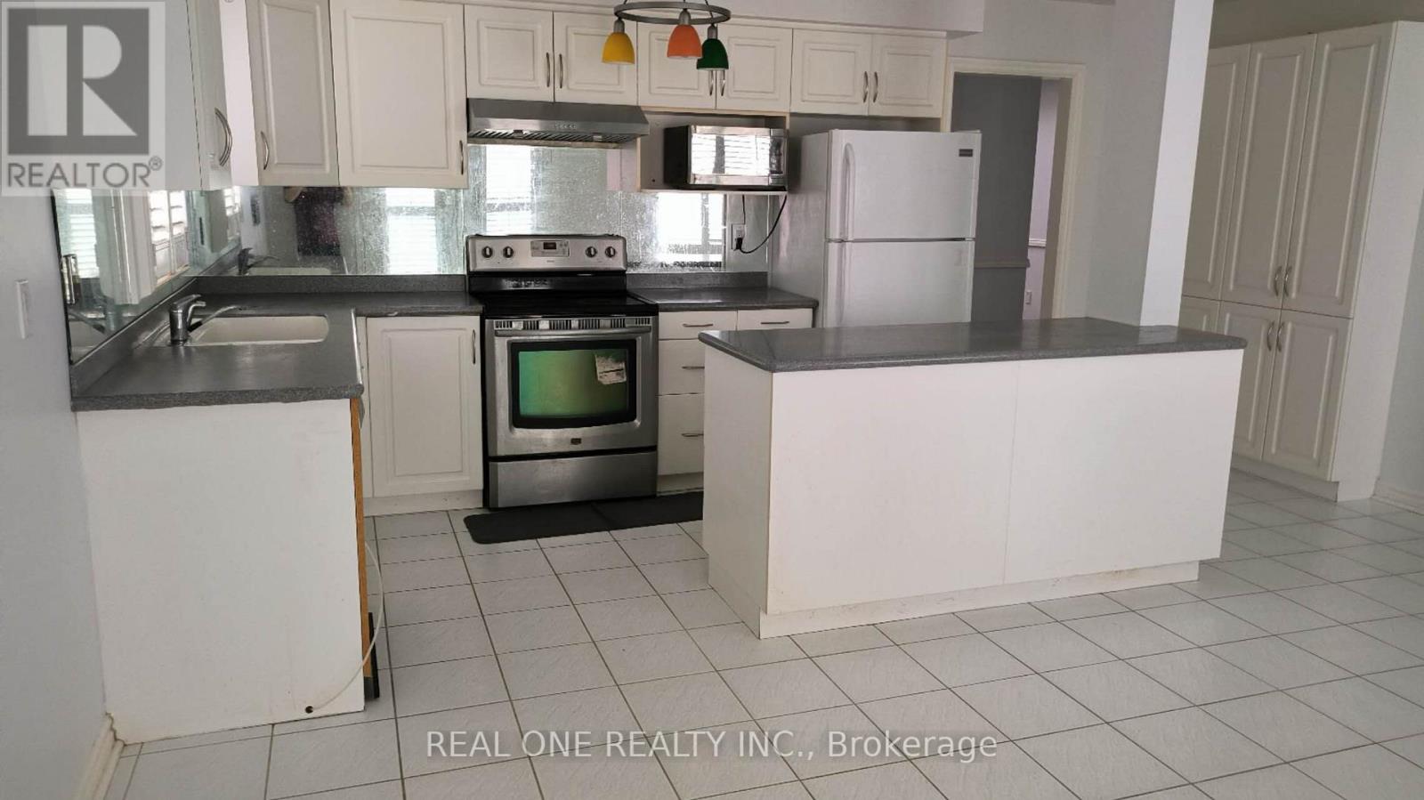12 Atlantic Avenue, Markham, Ontario  L3P 7B6 - Photo 2 - N13805602
