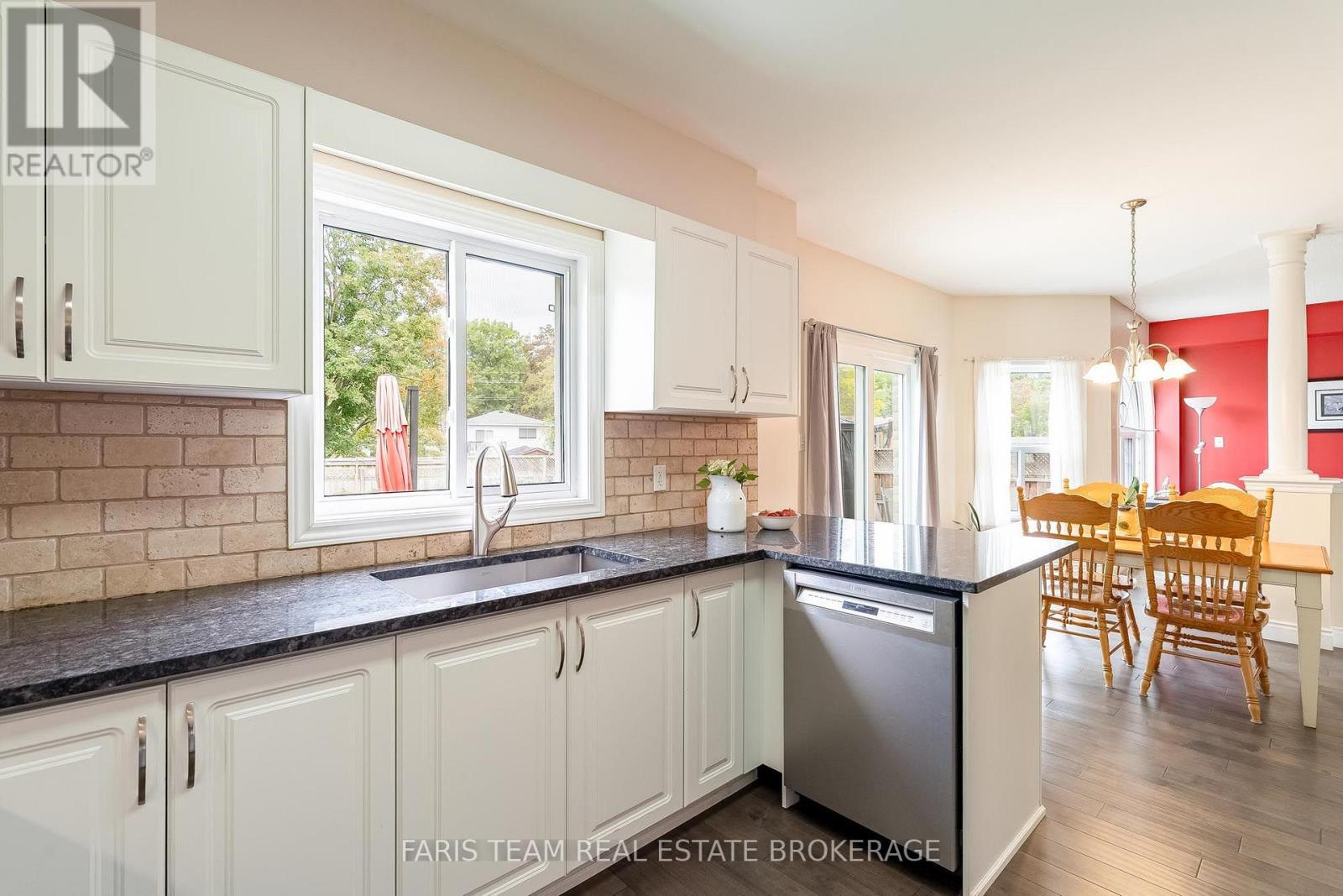 114 Ruffet Drive, Barrie, Ontario  L4N 0N6 - Photo 10 - S13805570
