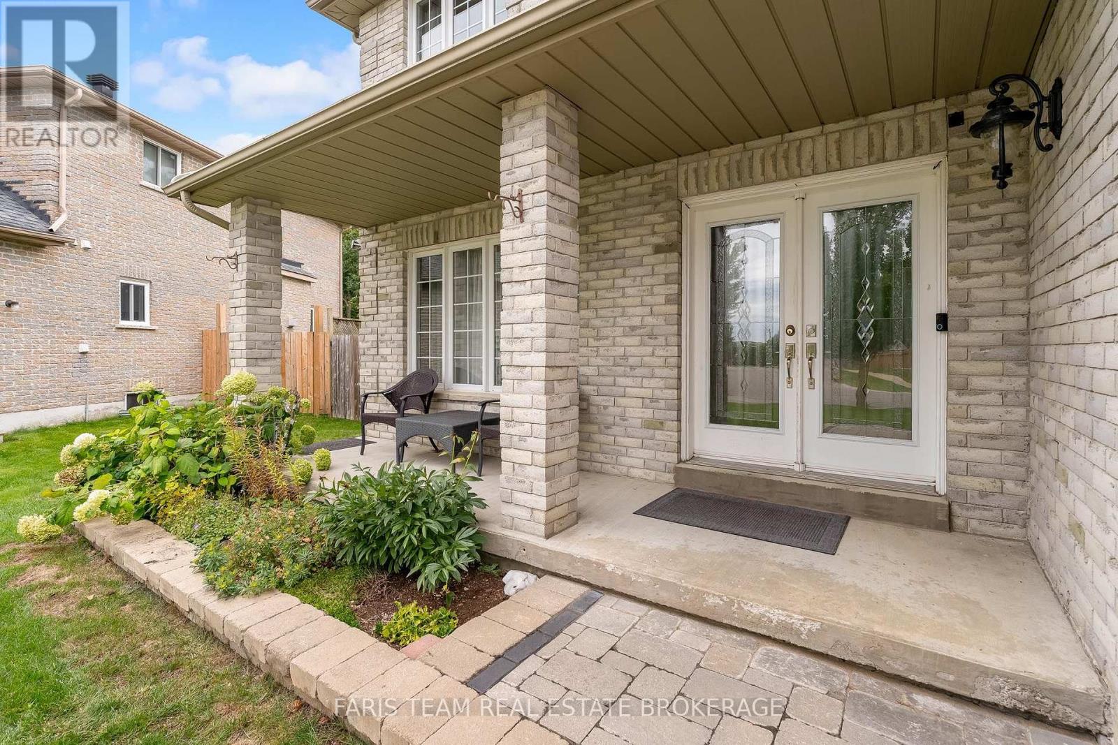 114 Ruffet Drive, Barrie, Ontario  L4N 0N6 - Photo 4 - S13805570