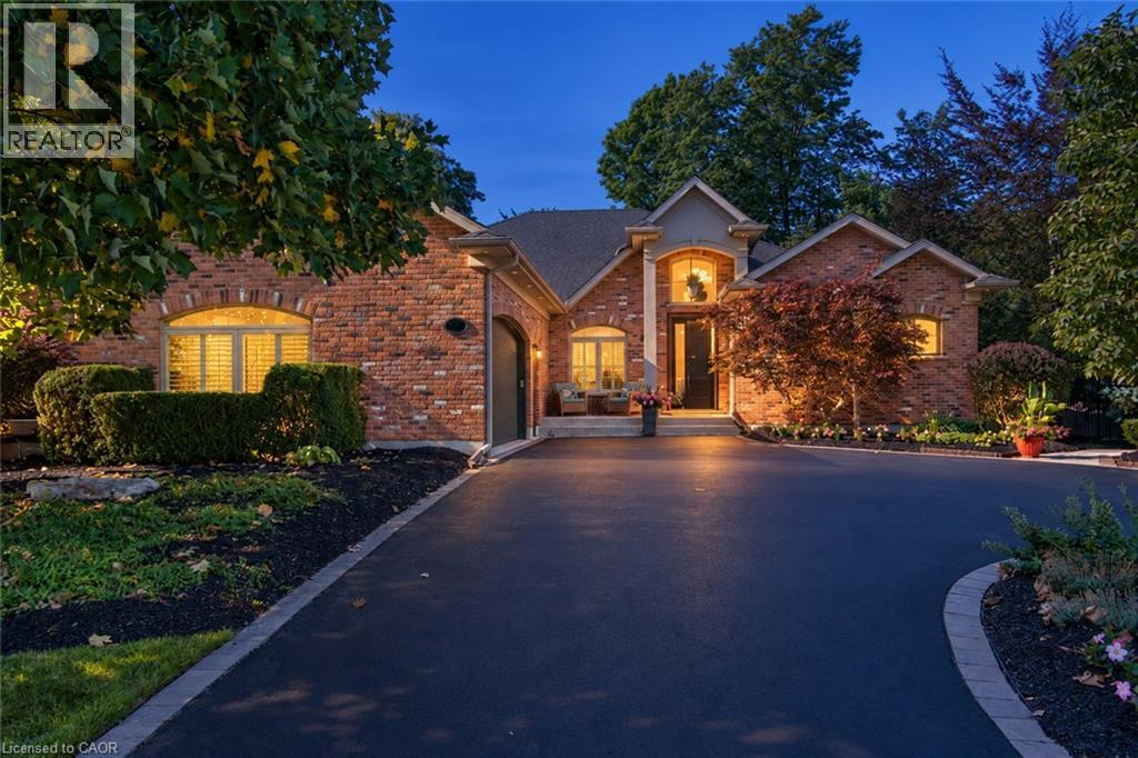504 PLEASANT BAY Court, Waterloo, Ontario