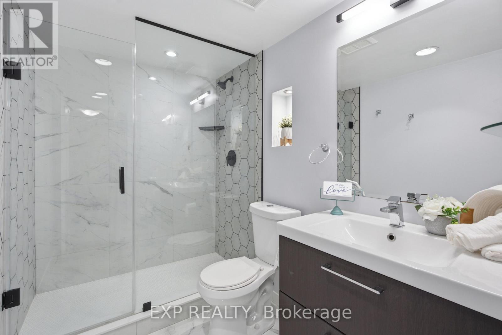 1005 - 2155 Burnhamthorpe Road W, Mississauga, Ontario  L5L 5P4 - Photo 7 - W13805610