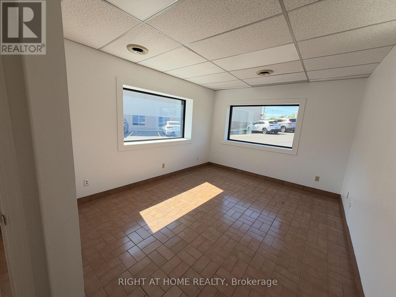 5 - 116 Guelph Street, Halton Hills, Ontario  L7G 4A3 - Photo 3 - W13805618