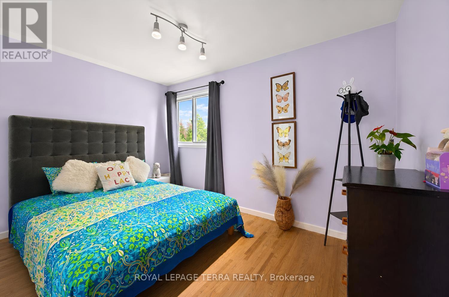 1571 Lewisham Drive, Mississauga, Ontario  L5J 3R2 - Photo 23 - W13800140