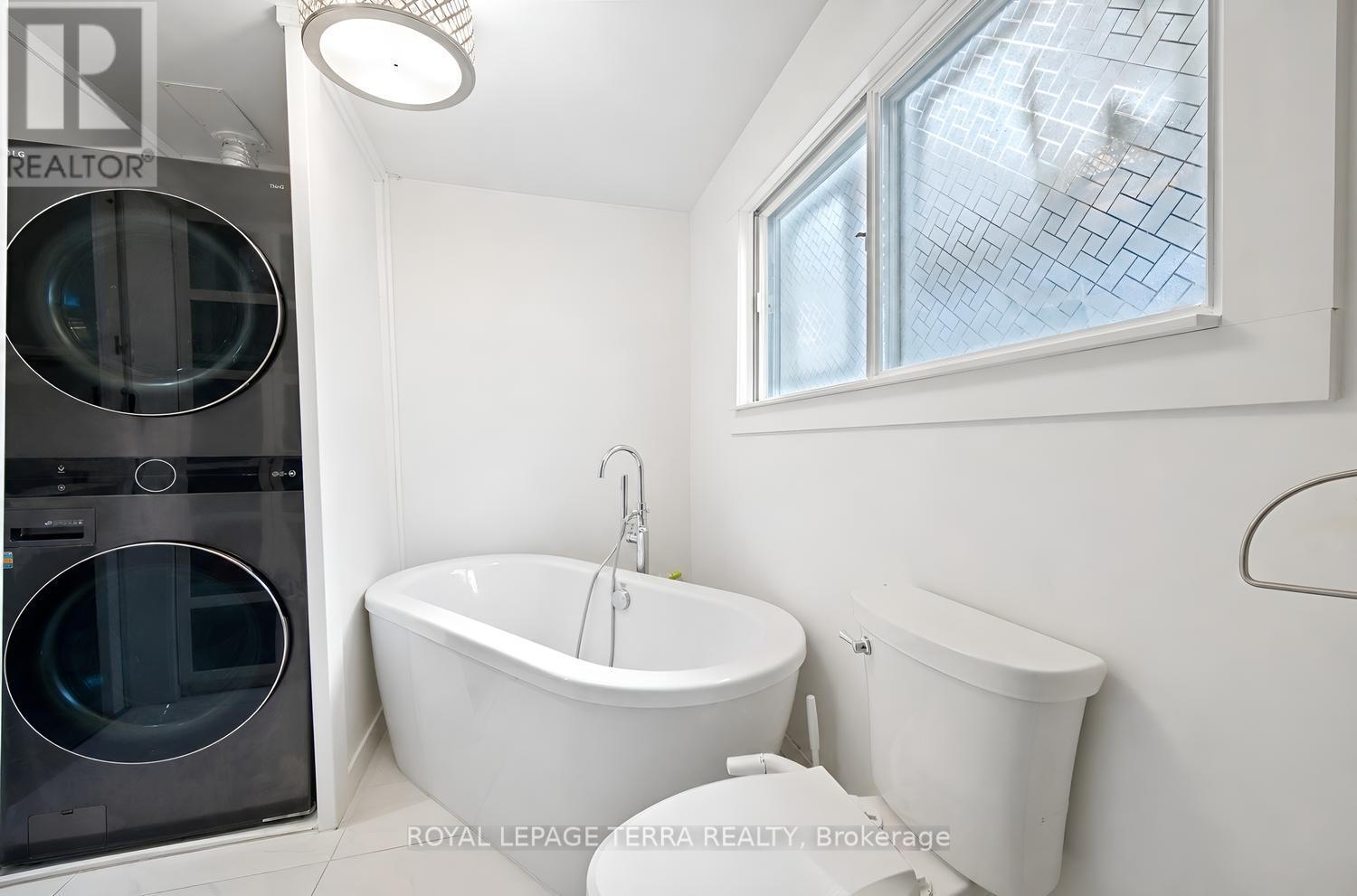 1571 Lewisham Drive, Mississauga, Ontario  L5J 3R2 - Photo 31 - W13800140