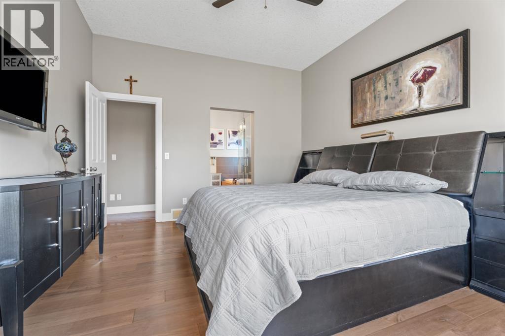 53 Crystal Green Drive, Okotoks, Alberta  T1S 2N7 - Photo 13 - A2346575