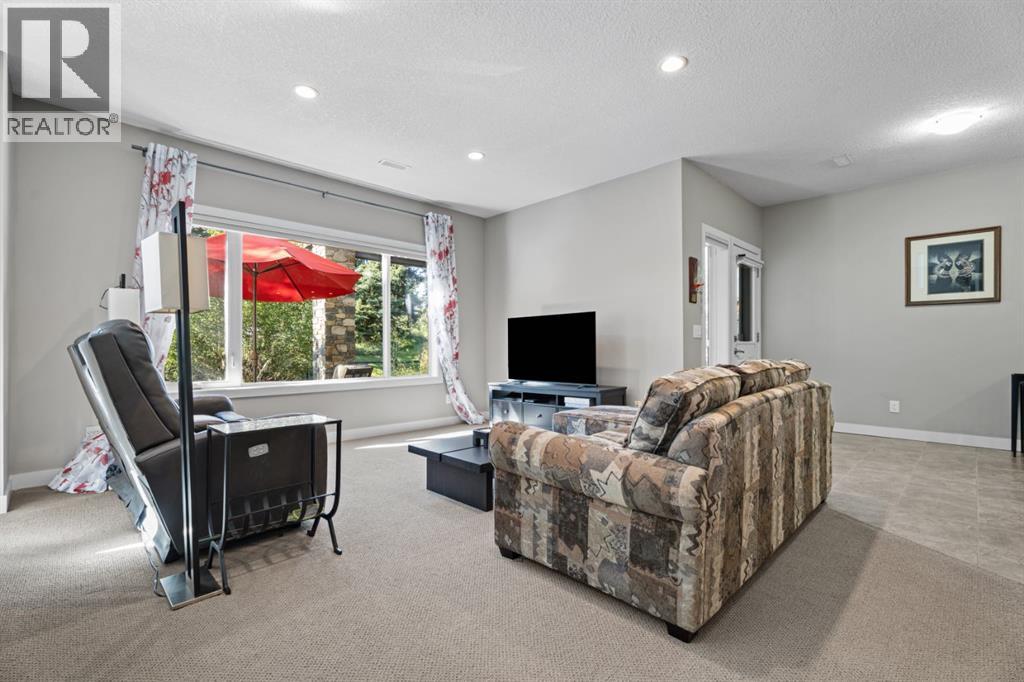 53 Crystal Green Drive, Okotoks, Alberta  T1S 2N7 - Photo 24 - A2346575