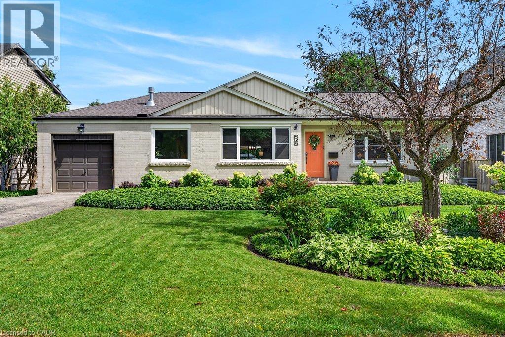 825 KING Road, Burlington, Ontario