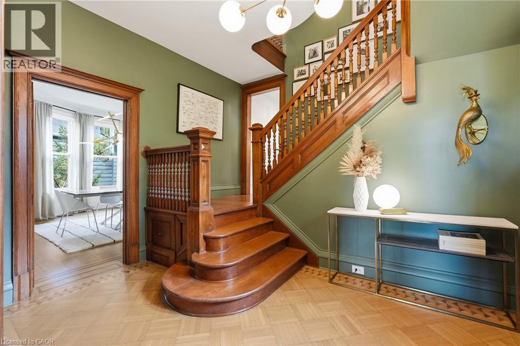2 Freeman Place, Hamilton, Ontario  L8N 2G5 - Photo 4 - 40860969