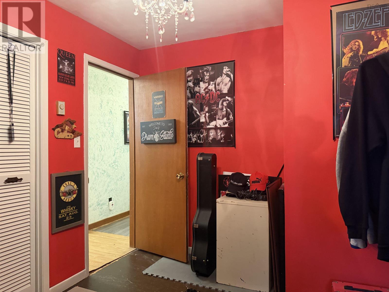 picture 24