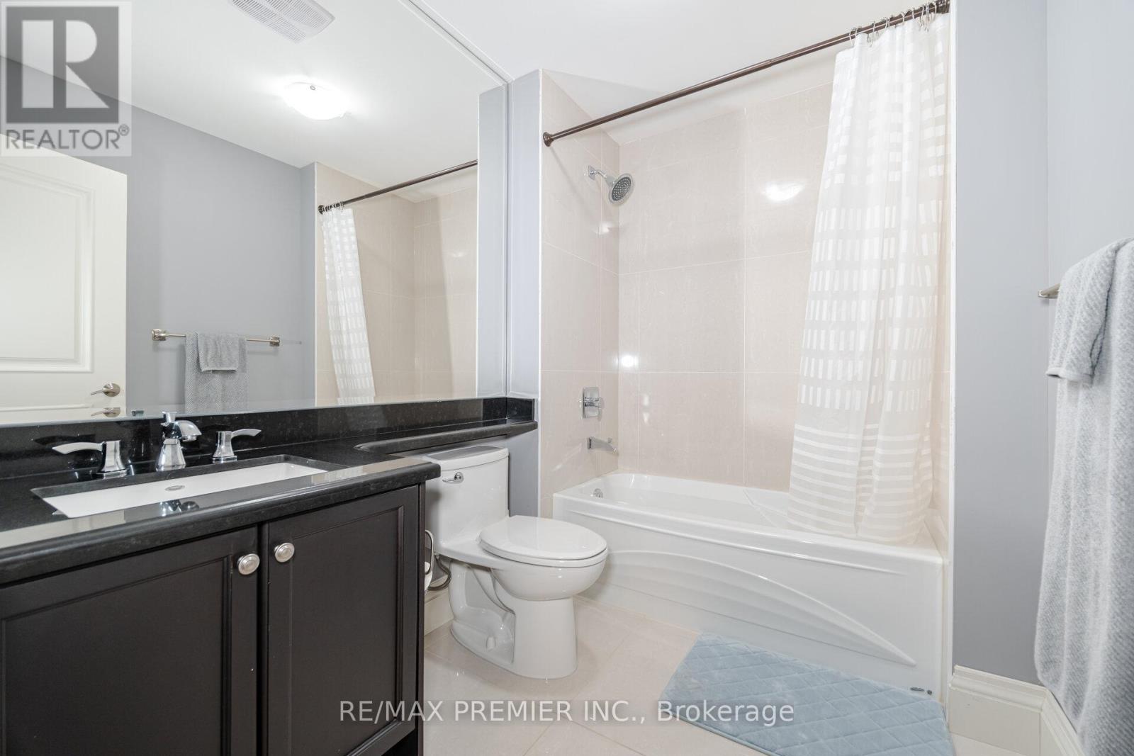28 Ellerby Square N, Vaughan, Ontario  L4L 1N1 - Photo 31 - N13805628