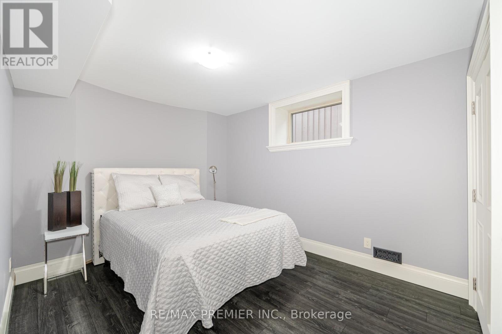 28 Ellerby Square N, Vaughan, Ontario  L4L 1N1 - Photo 32 - N13805628