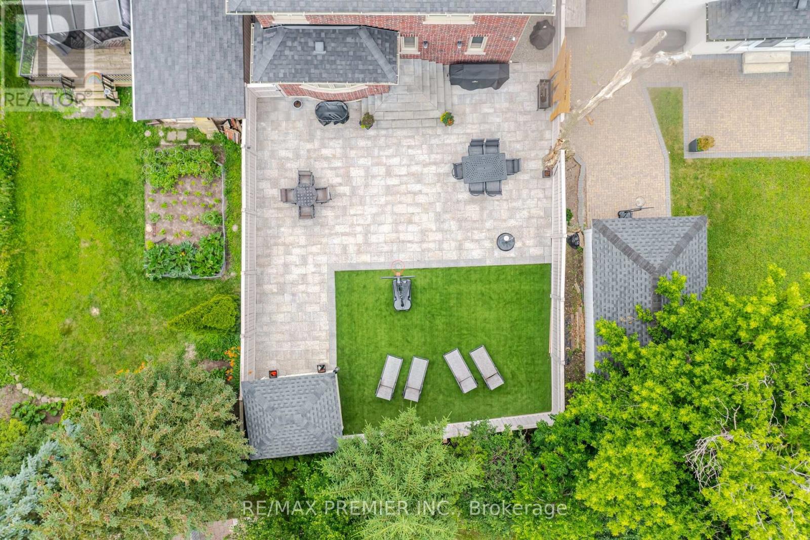 28 Ellerby Square N, Vaughan, Ontario  L4L 1N1 - Photo 39 - N13805628