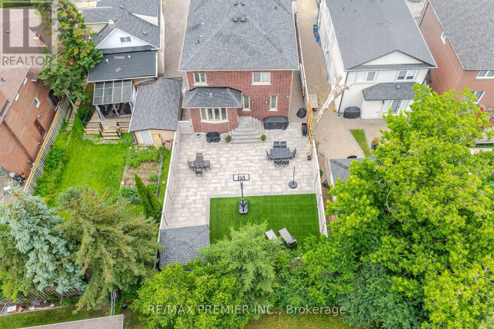 28 Ellerby Square N, Vaughan, Ontario  L4L 1N1 - Photo 40 - N13805628