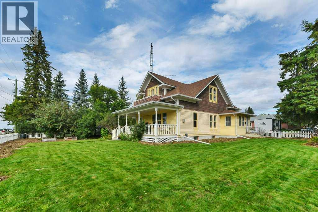 5301 50 Street, Bentley, Alberta  T0C 0J0 - Photo 1 - A2345558