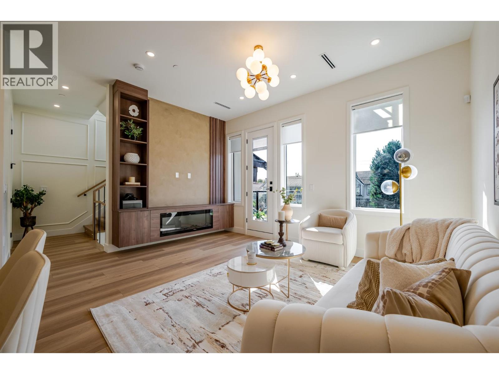 101 1759 MORGAN AVENUE photo 6