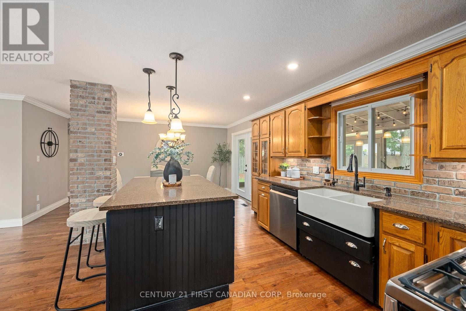 22697 Adelaide Road, Strathroy-Caradoc, Ontario  N0L 1W0 - Photo 11 - X13805684