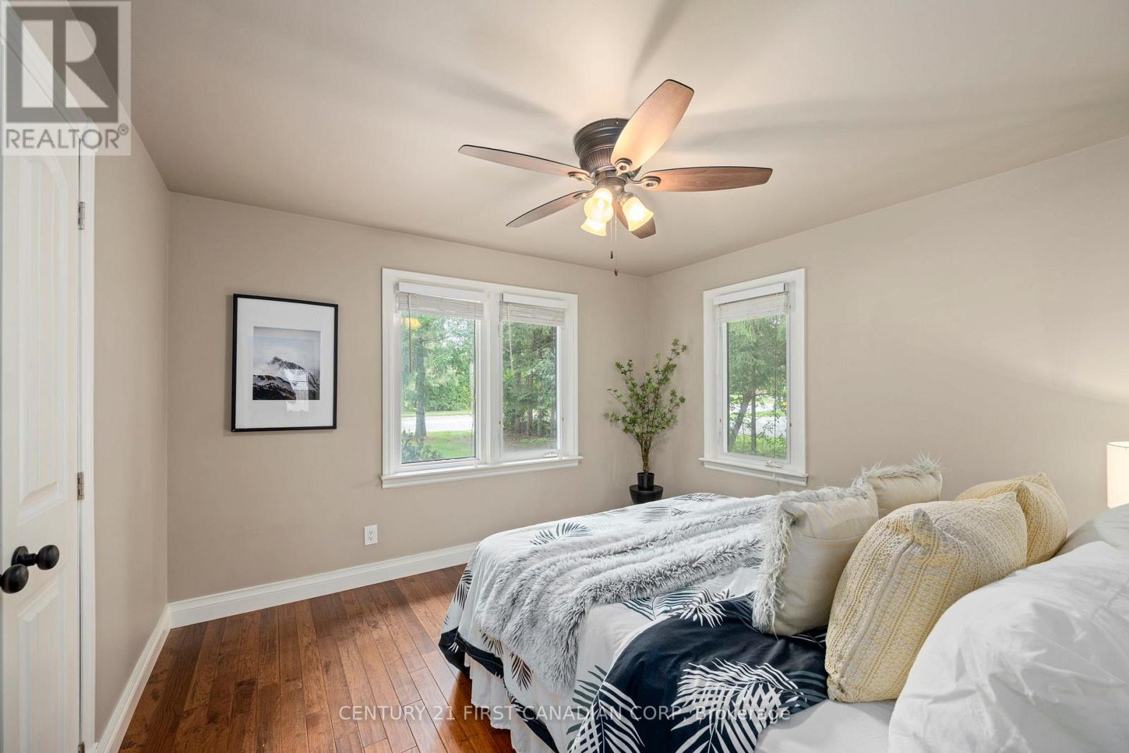 22697 Adelaide Road, Strathroy-Caradoc, Ontario  N0L 1W0 - Photo 18 - X13805684