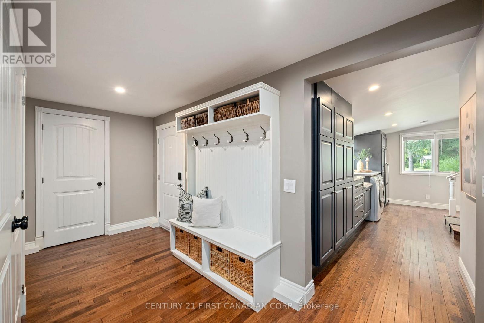 22697 Adelaide Road, Strathroy-Caradoc, Ontario  N0L 1W0 - Photo 25 - X13805684
