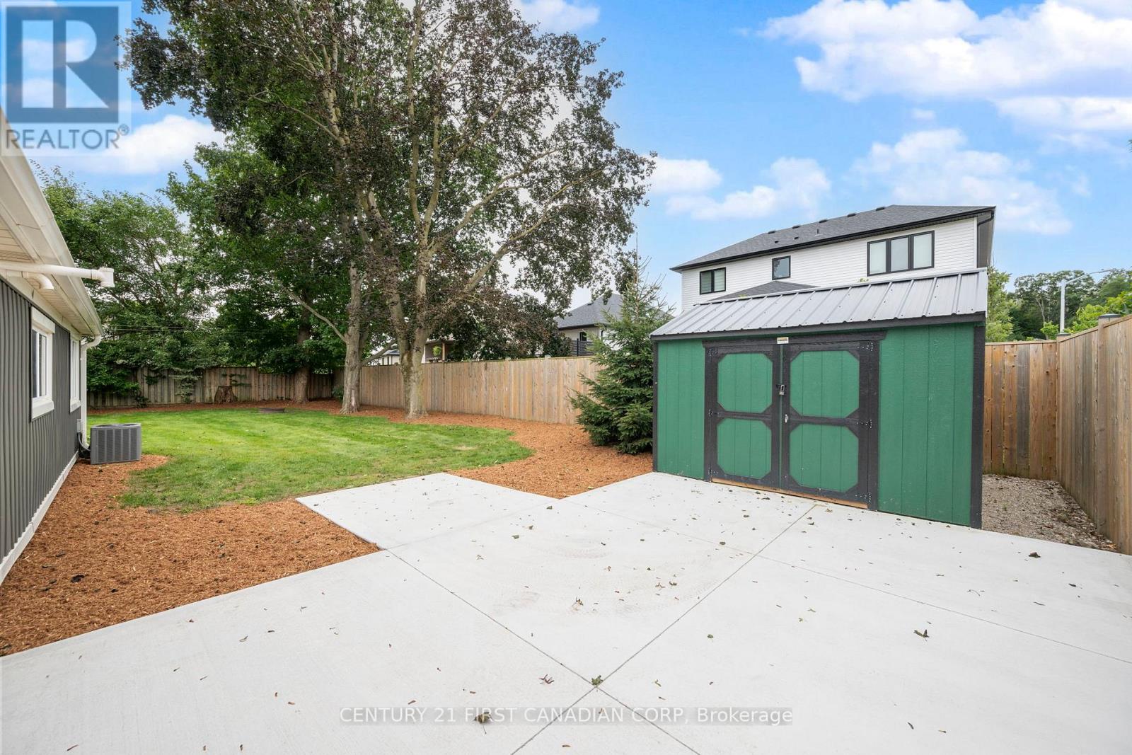 22697 Adelaide Road, Strathroy-Caradoc, Ontario  N0L 1W0 - Photo 30 - X13805684