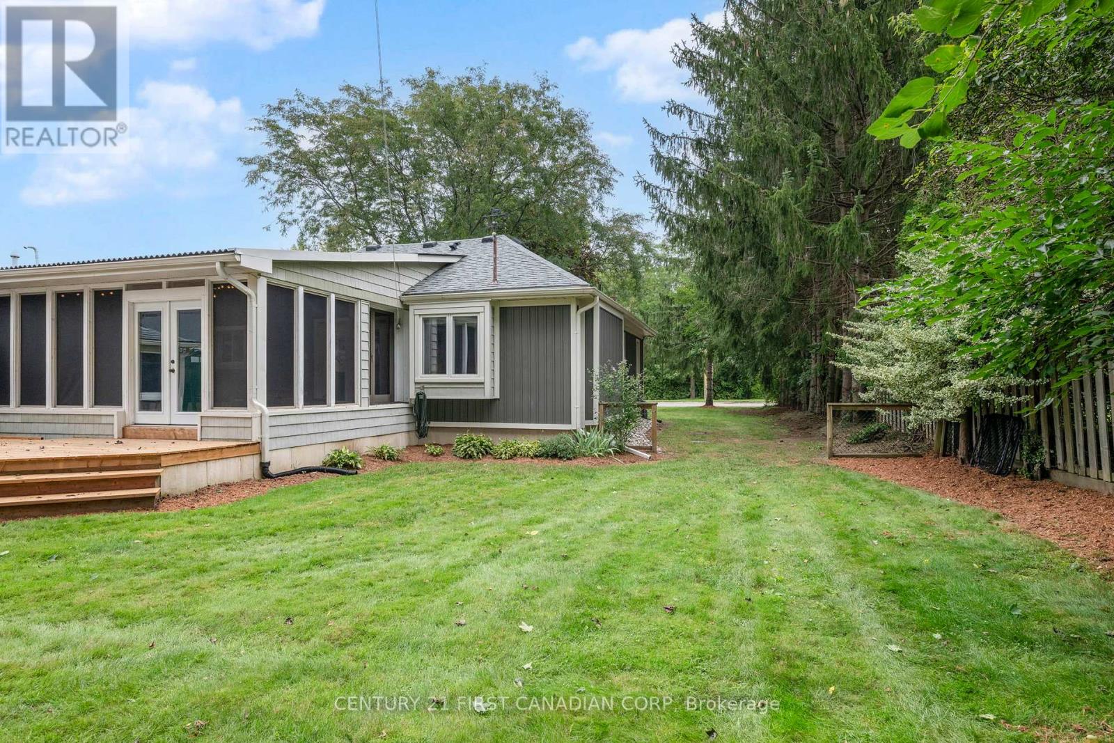 22697 Adelaide Road, Strathroy-Caradoc, Ontario  N0L 1W0 - Photo 35 - X13805684