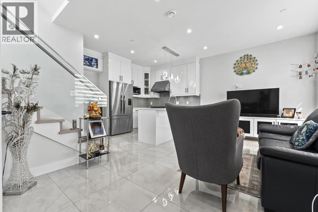 6751 Knight Street, Vancouver, British Columbia  V5P 2W4 - Photo 6 - R3167431