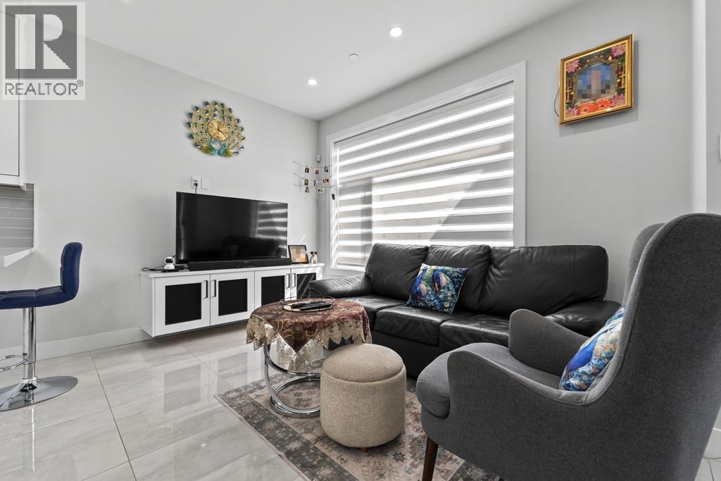 6751 Knight Street, Vancouver, British Columbia  V5P 2W4 - Photo 7 - R3167431
