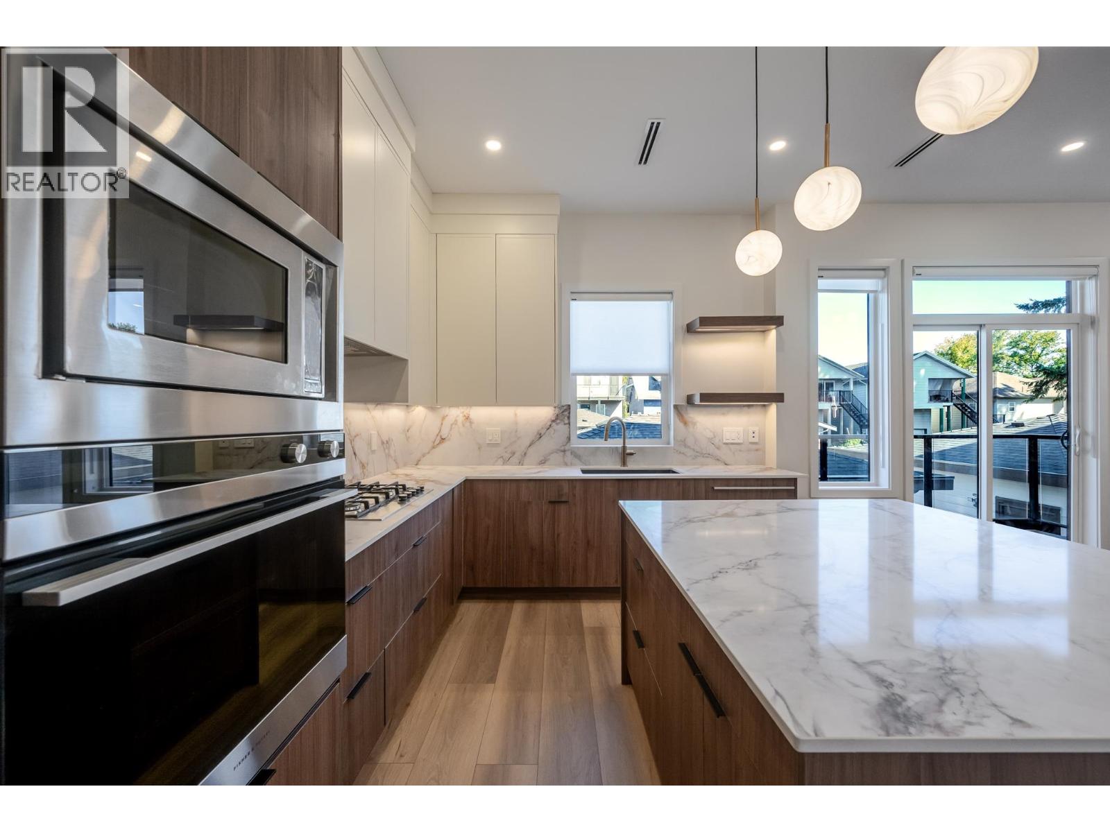 102 1759 Morgan Avenue, Port Coquitlam, British Columbia  V3C 1J6 - Photo 11 - R3164362