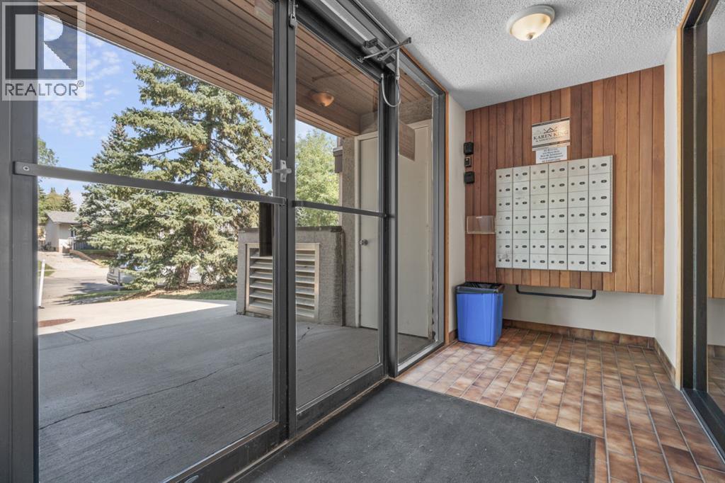 207, 280 Banister Drive photo 3