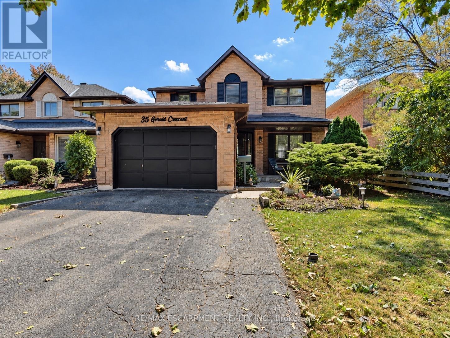35 Gerald Crescent, Hamilton, Ontario  L8J 2J7 - Photo 3 - X13805662