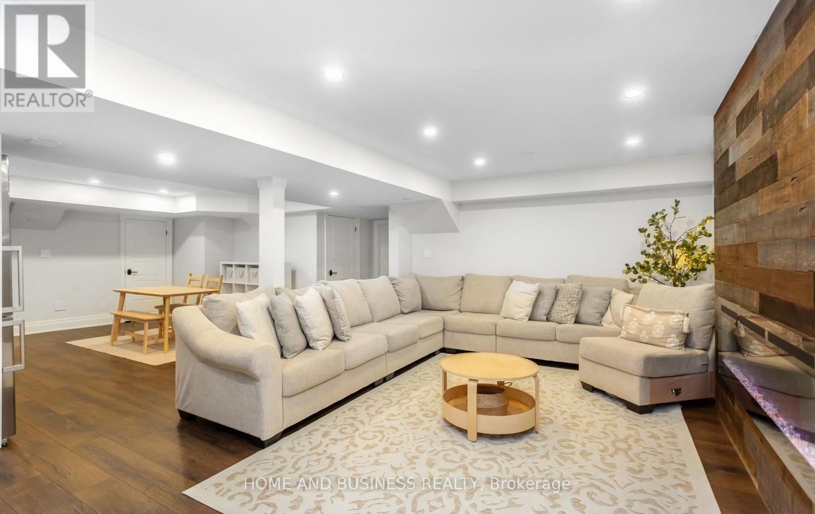 126 Mcwilliams Crescent, Oakville, Ontario  L6M 0W4 - Photo 33 - W13805728